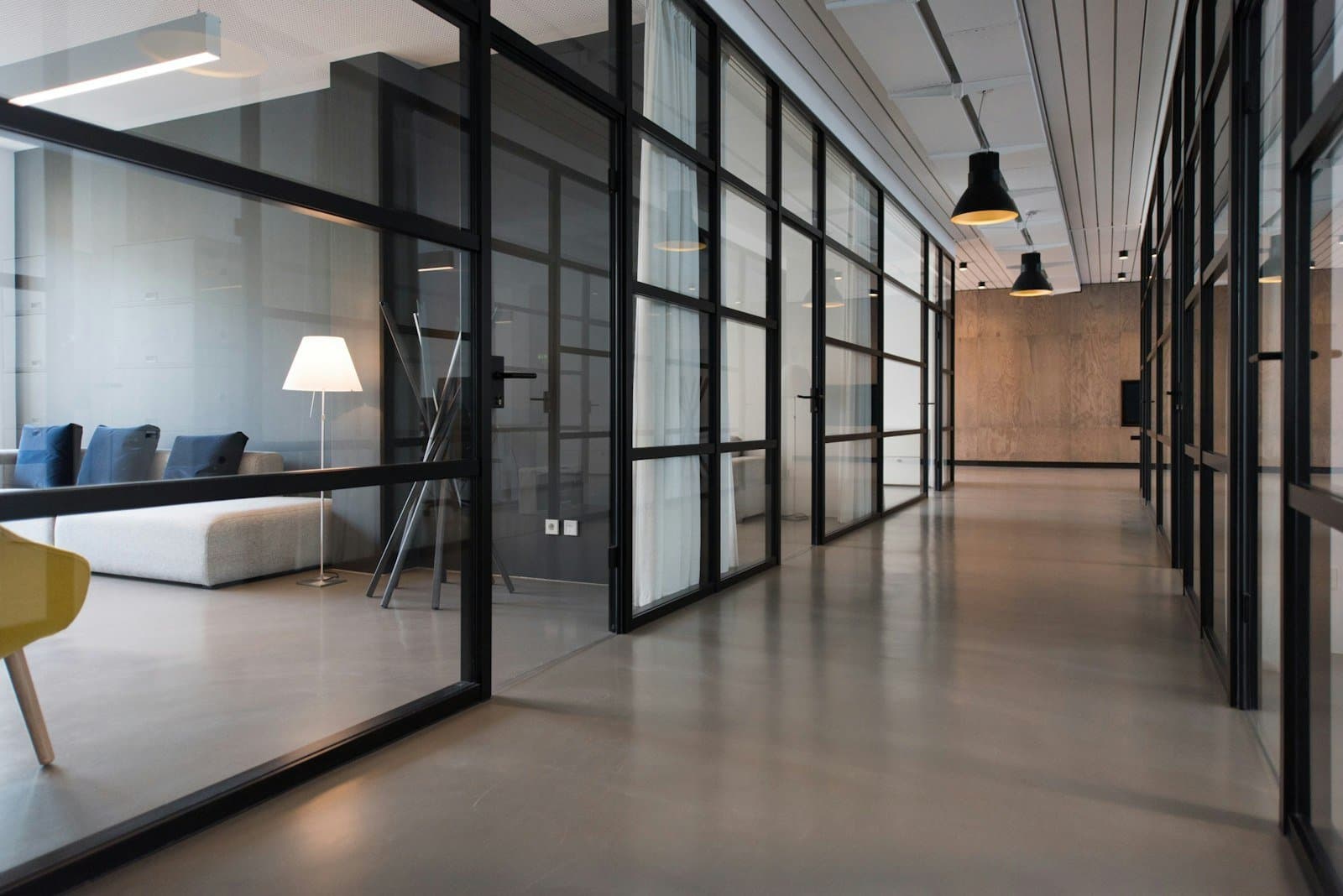 Office fit-out, Manchester — One-way mirror to meeting rooms